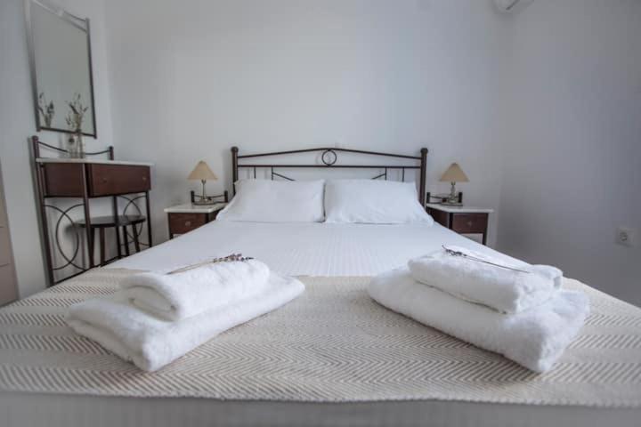 Astarti Apartments Livadi  Екстериор снимка