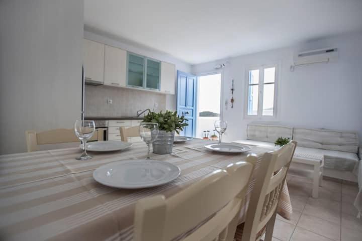 Astarti Apartments Livadi  Екстериор снимка