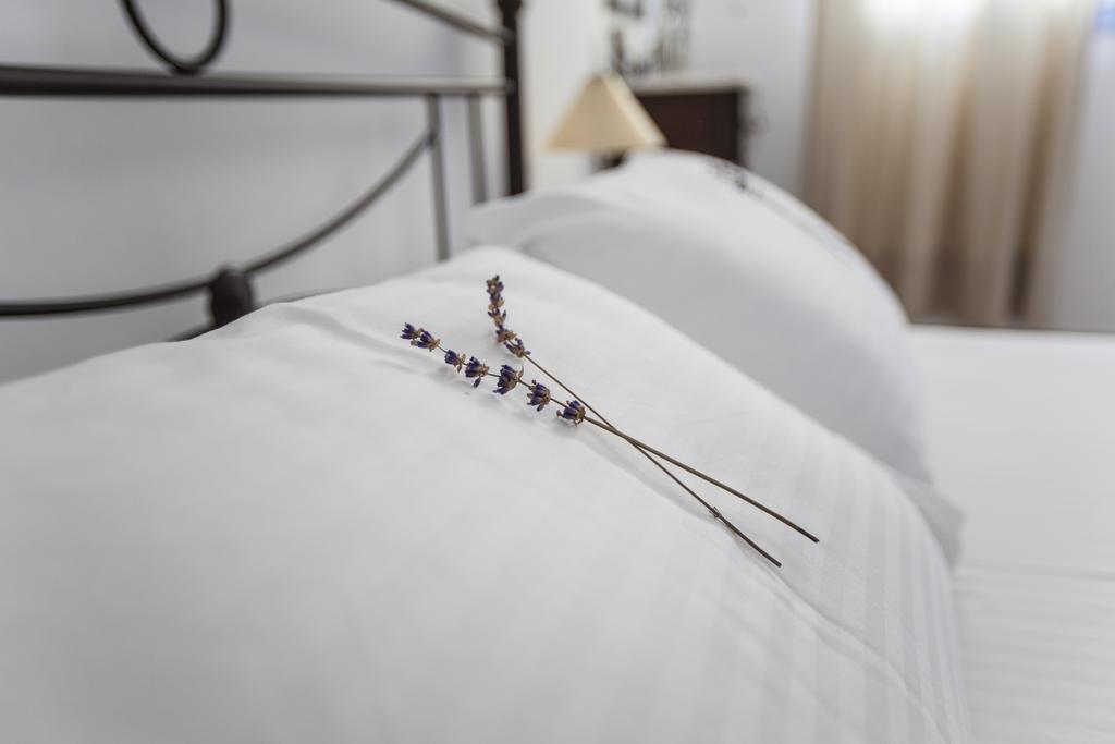 Astarti Apartments Livadi  Стая снимка
